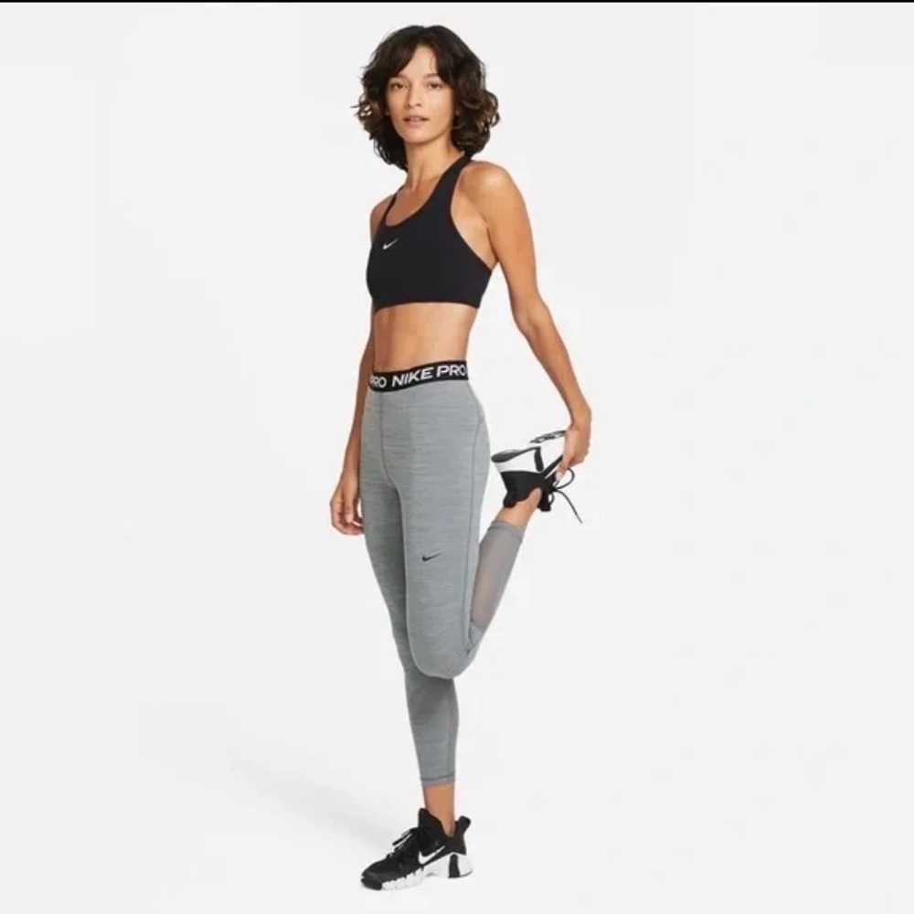 Nike Pro 365 Women's High-Waisted 7/8 Mesh Panel Leggings Size M - Picture 3 of 8